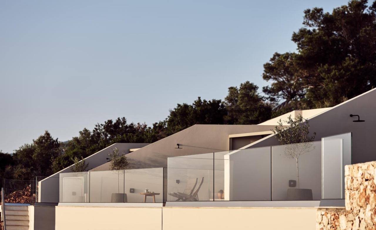 Yoma Cove Villa Volímai