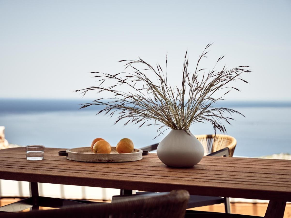 Yoma Cove * Volímai