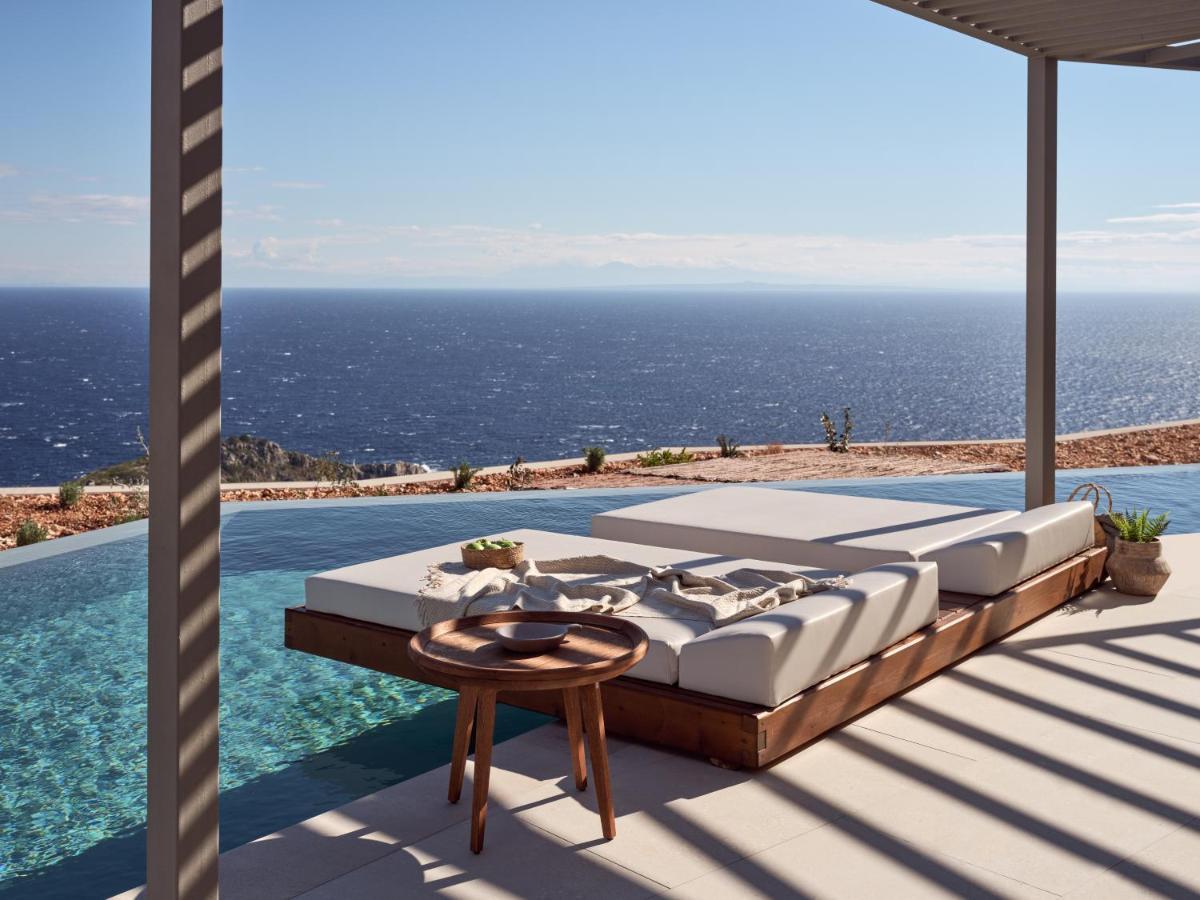 Yoma Cove Volímai
