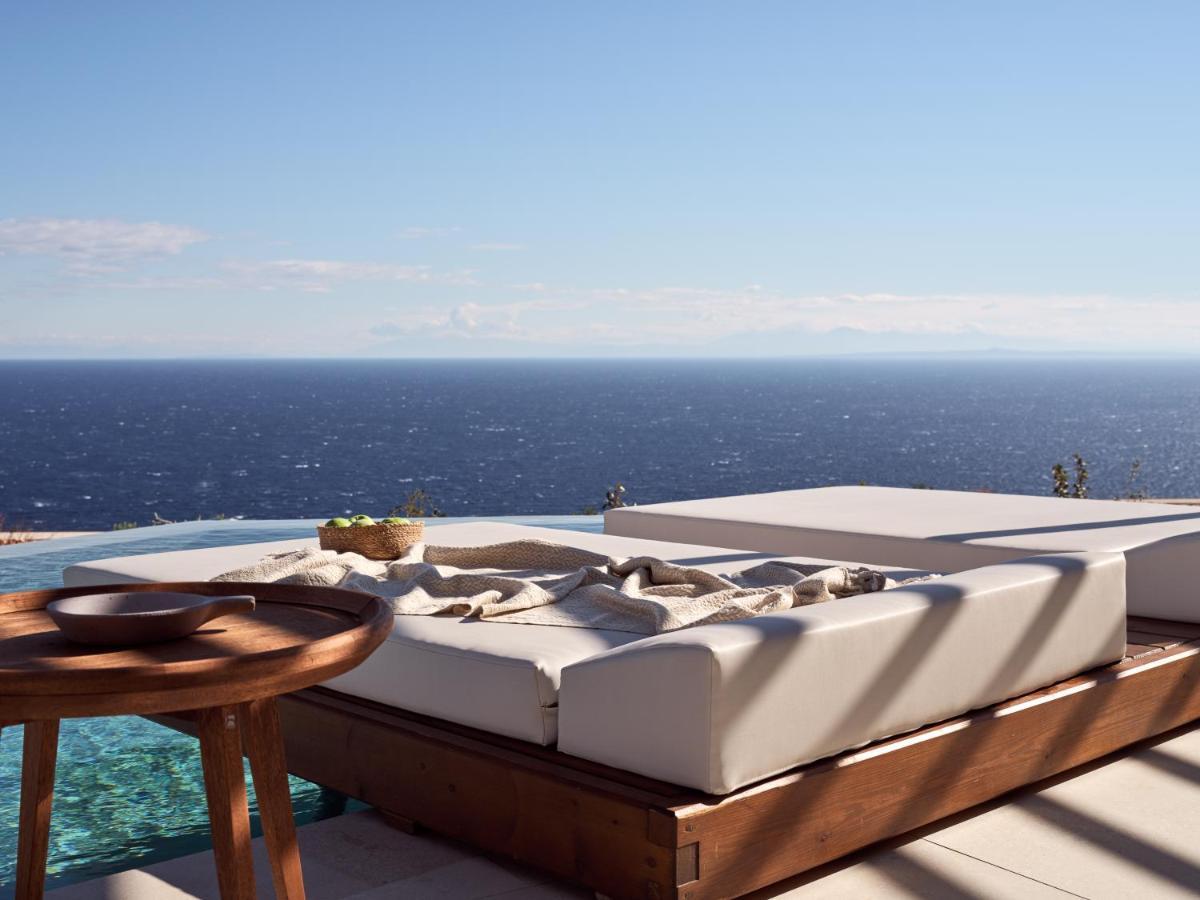 Yoma Cove * Volímai
