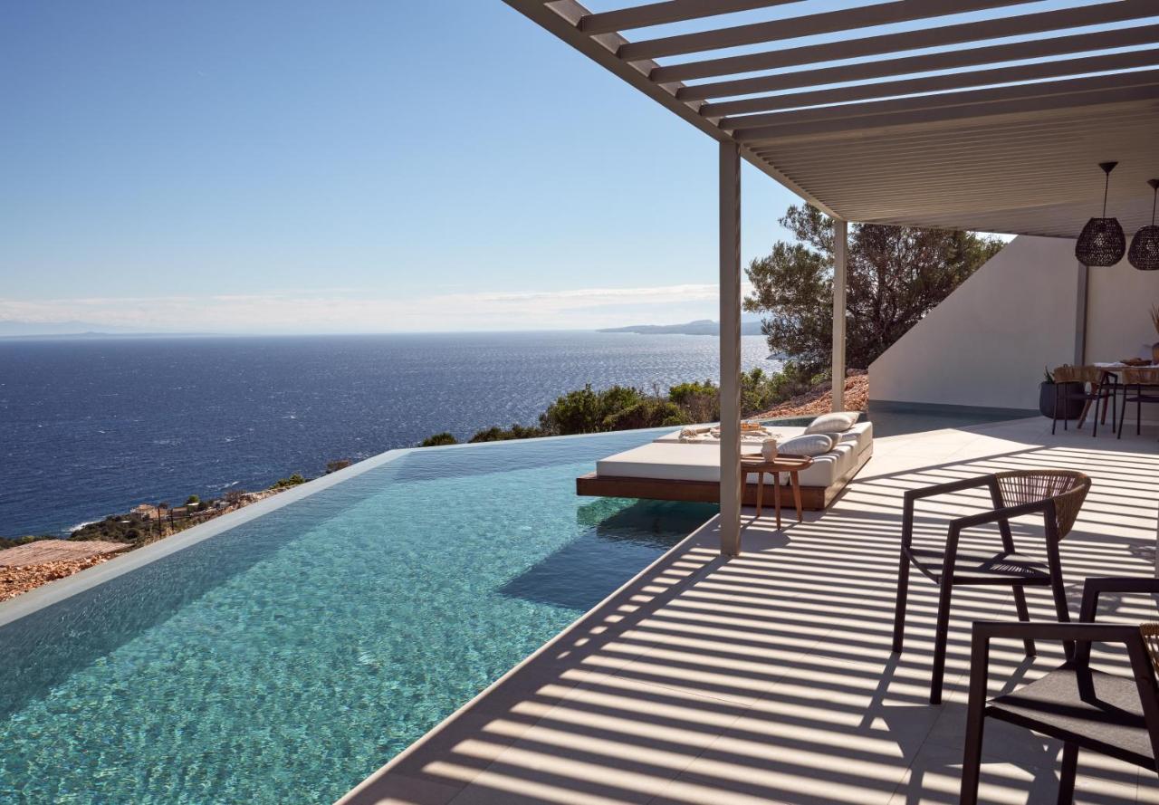 Yoma Cove * Volímai