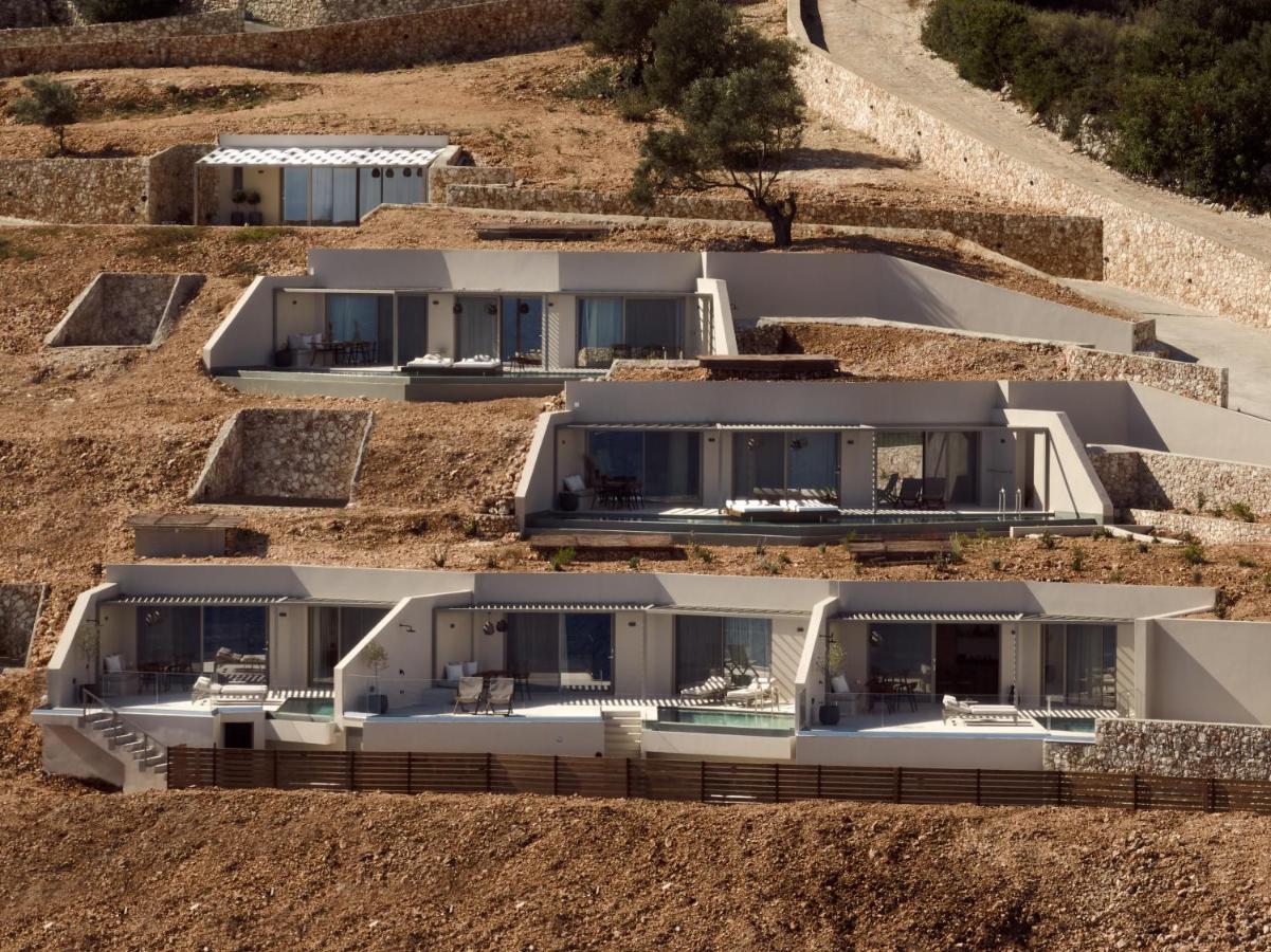 Yoma Cove Villa Volímai
